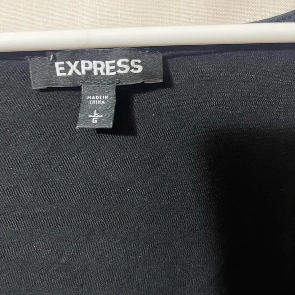 Express Black Top - Picture 4 of 4